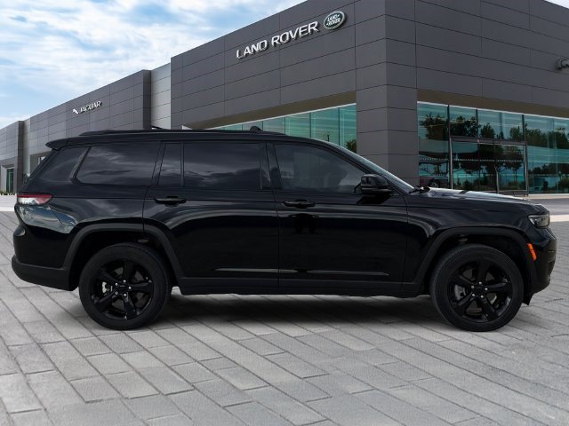 Used 2024 Jeep Grand Cherokee L Altitude AWD/4WD image 6