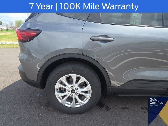 Used 2025 Ford Escape Active AWD/4WD image 9