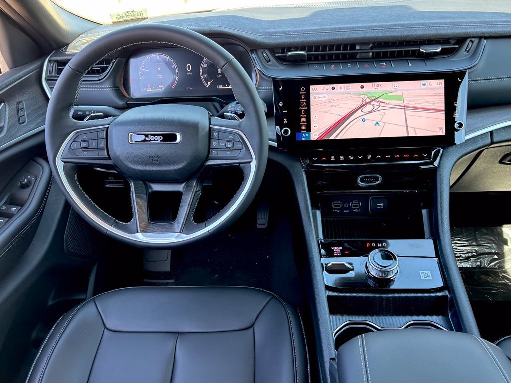 New 2027 Jeep Grand Cherokee Limited AWD/4WD image 21
