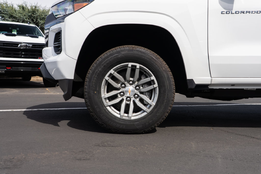New 2026 Chevrolet Colorado LT w/ Advanced Trailering Package AWD/4WD image 7