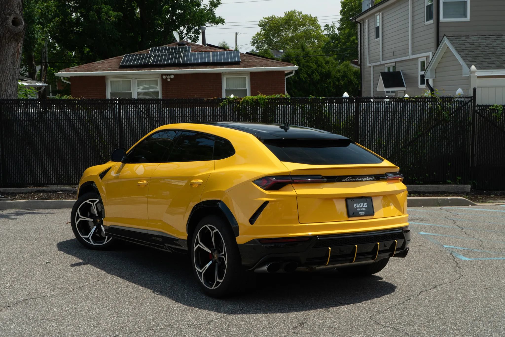 Used 2021 Lamborghini Urus AWD/4WD image 35