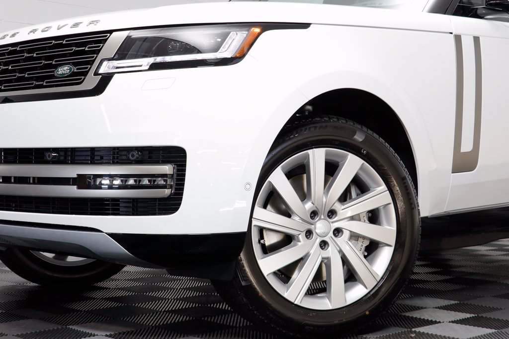 New 2025 Land Rover Range Rover SE AWD/4WD image 4