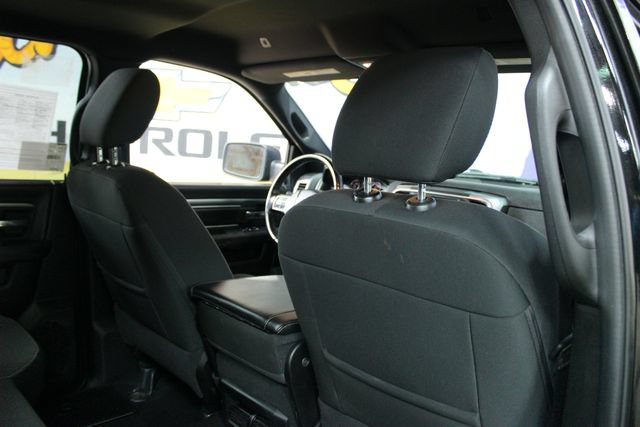 Used 2022 RAM 1500 Warlock AWD/4WD image 10
