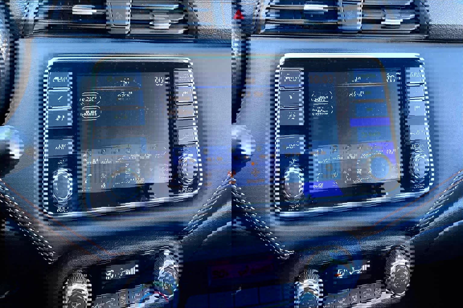 Used 2022 Nissan Versa SR w/ Trunk Package image 30