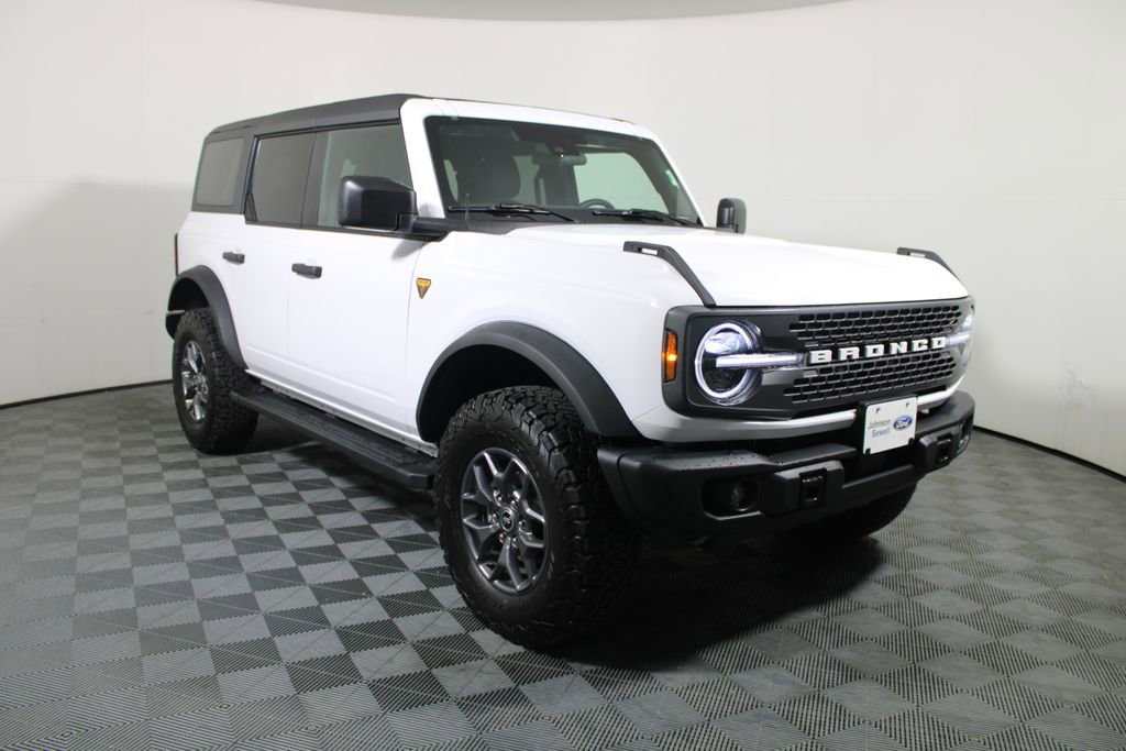 Certified 2025 Ford Bronco Badlands image 1