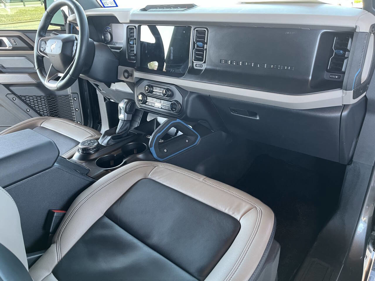 Used 2023 Ford Bronco Wildtrak image 13