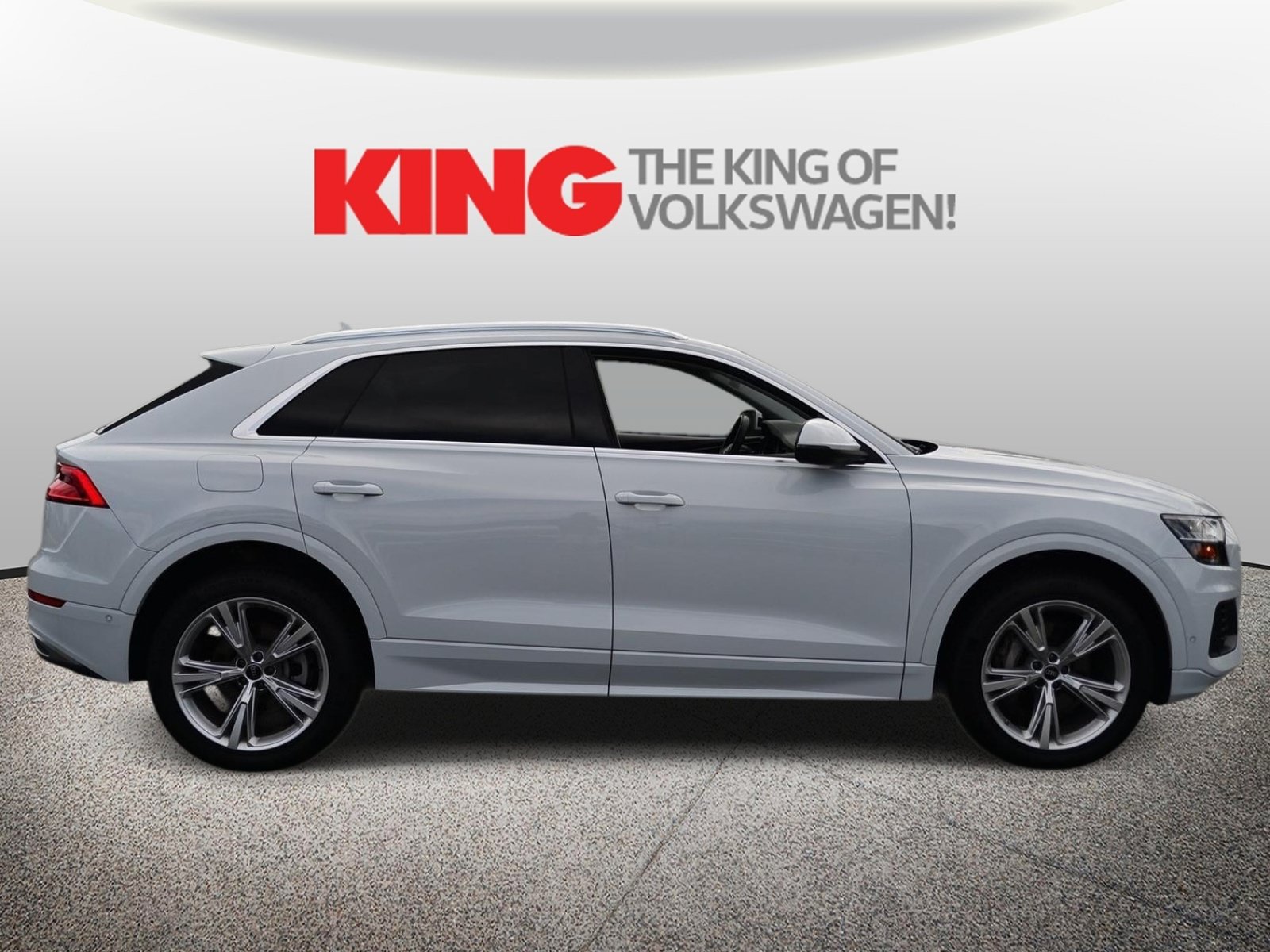 Used 2023 Audi Q8 Premium Plus AWD/4WD image 7
