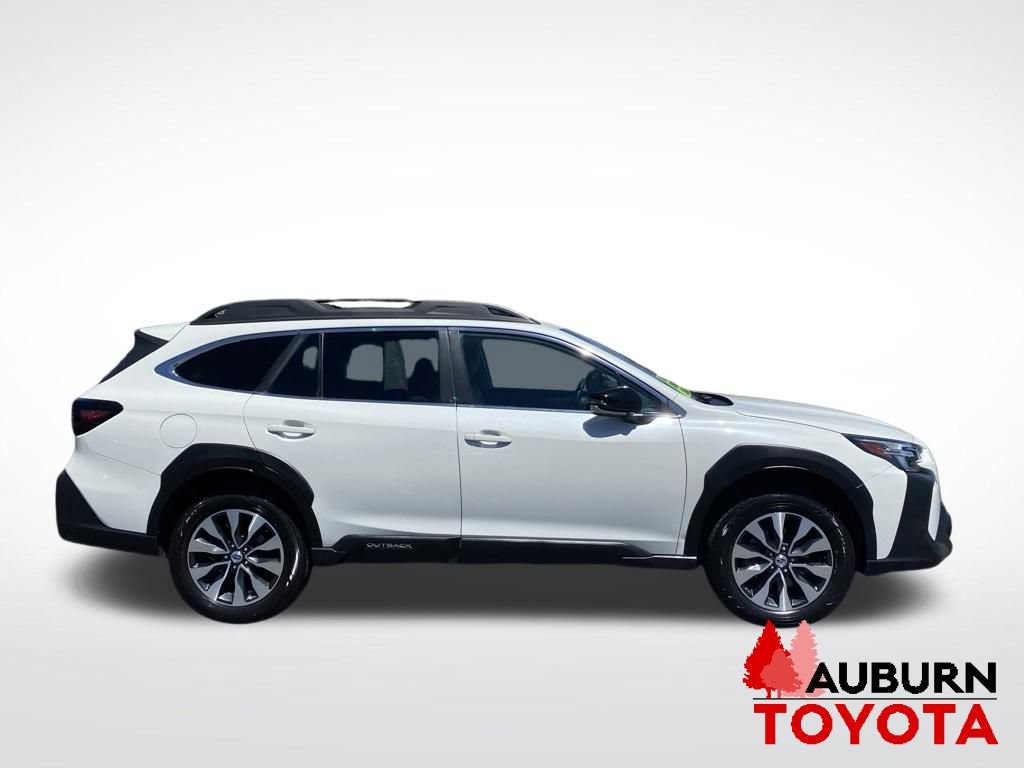 Used 2023 Subaru Outback Limited AWD/4WD image 8
