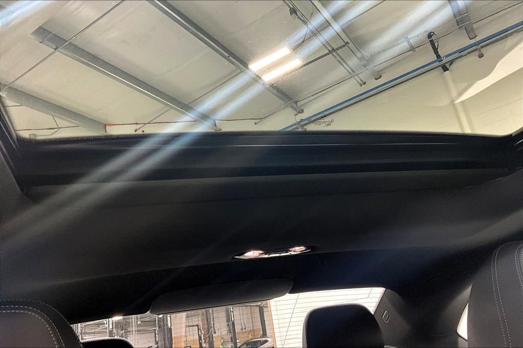 New 2025 BMW 230i Coupe w/ Convenience Package image 22