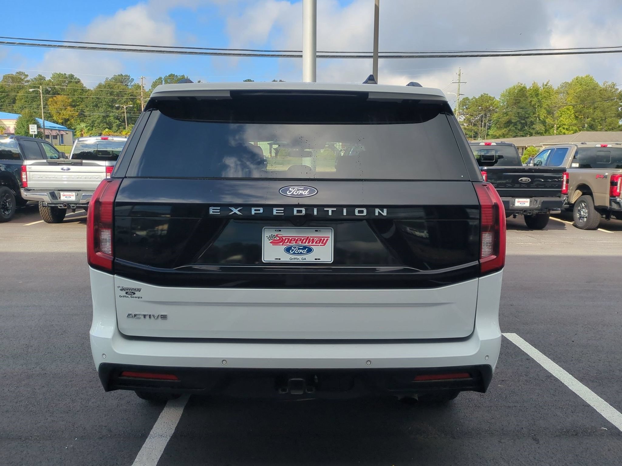 Certified 2025 Ford Expedition Active AWD/4WD image 8