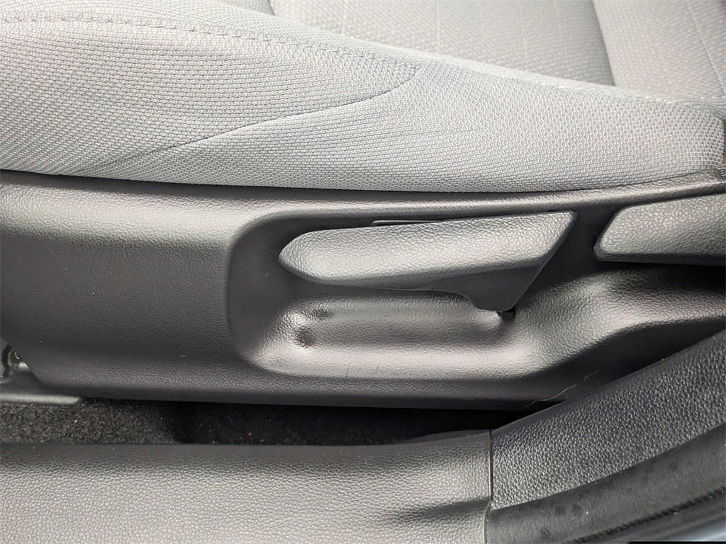 Used 2022 Toyota Corolla SE image 20