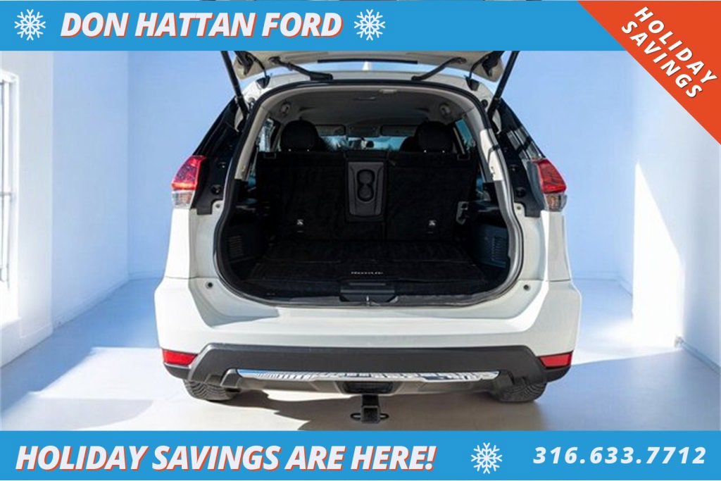 Used 2018 Nissan Rogue SV image 31