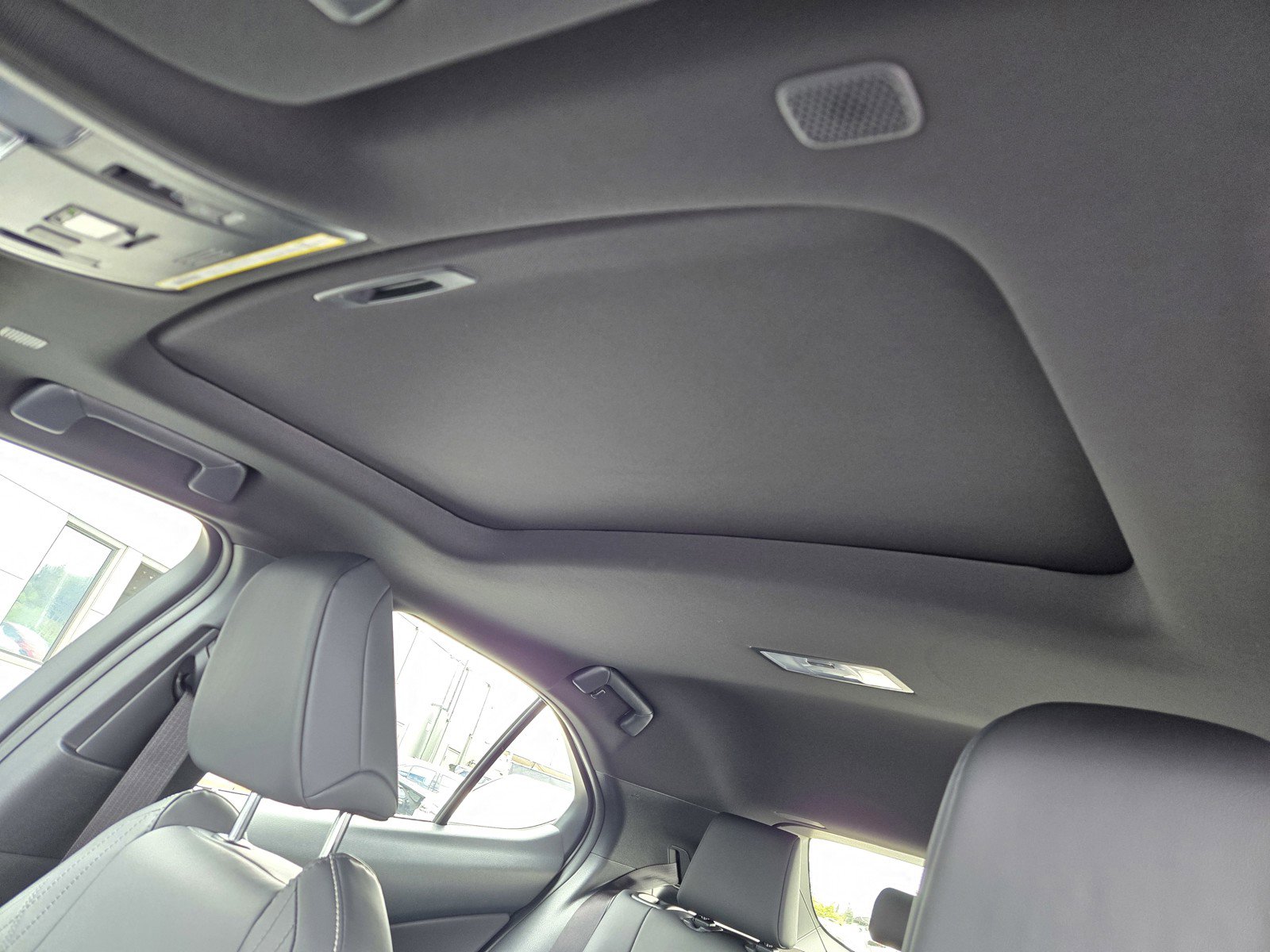 Certified 2025 Lexus UX 300h FWD w/ Accessory Package (Z2) image 11