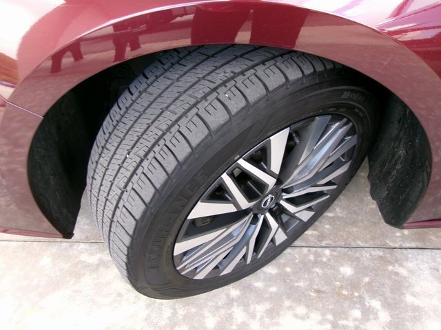 Used 2024 Nissan Altima 2.5 SV image 7