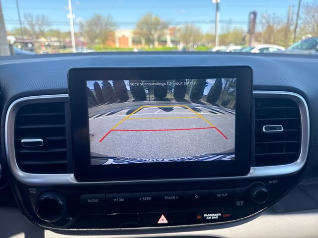 Certified 2022 Hyundai Venue SEL w/ Cargo Package image 20