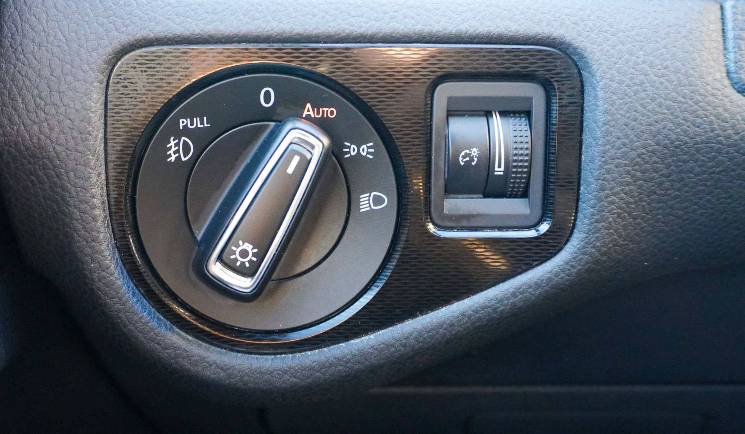 Used 2016 Volkswagen GTI Autobahn image 37