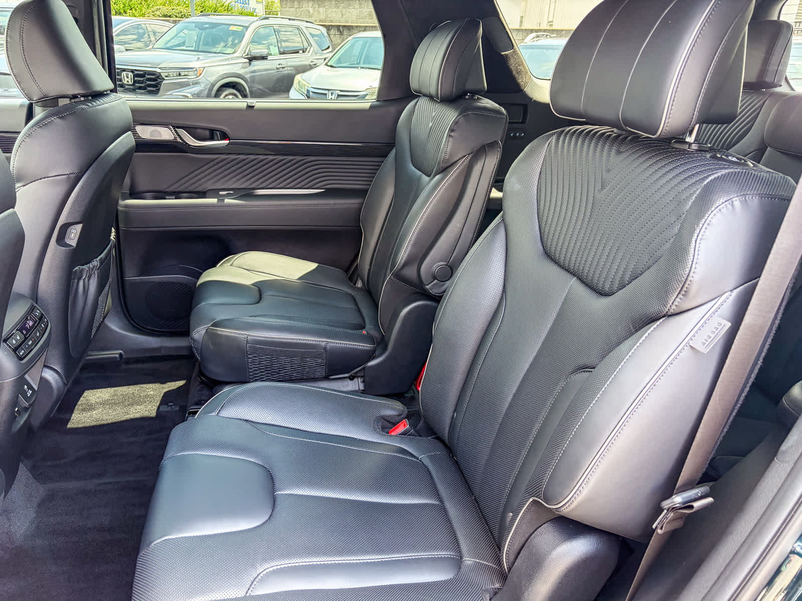 Used 2024 Hyundai Palisade Calligraphy AWD/4WD image 17