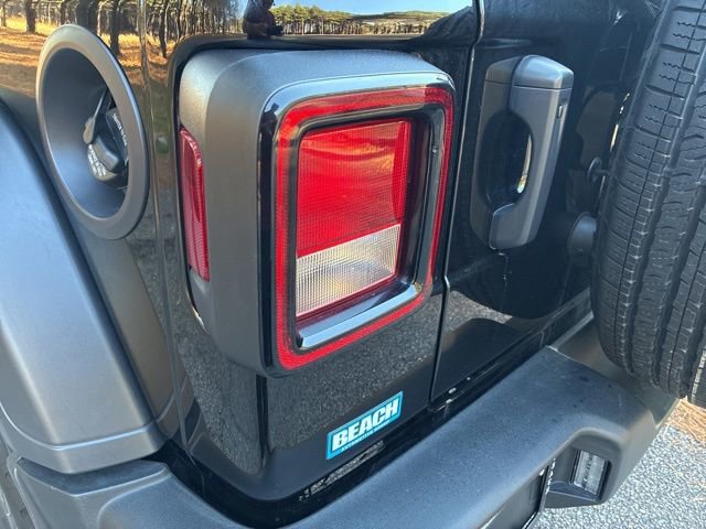 Used 2024 Jeep Wrangler Sport S image 13