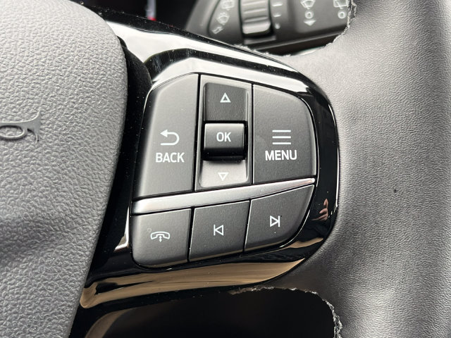 New 2024 Ford Escape SE FWD image 16