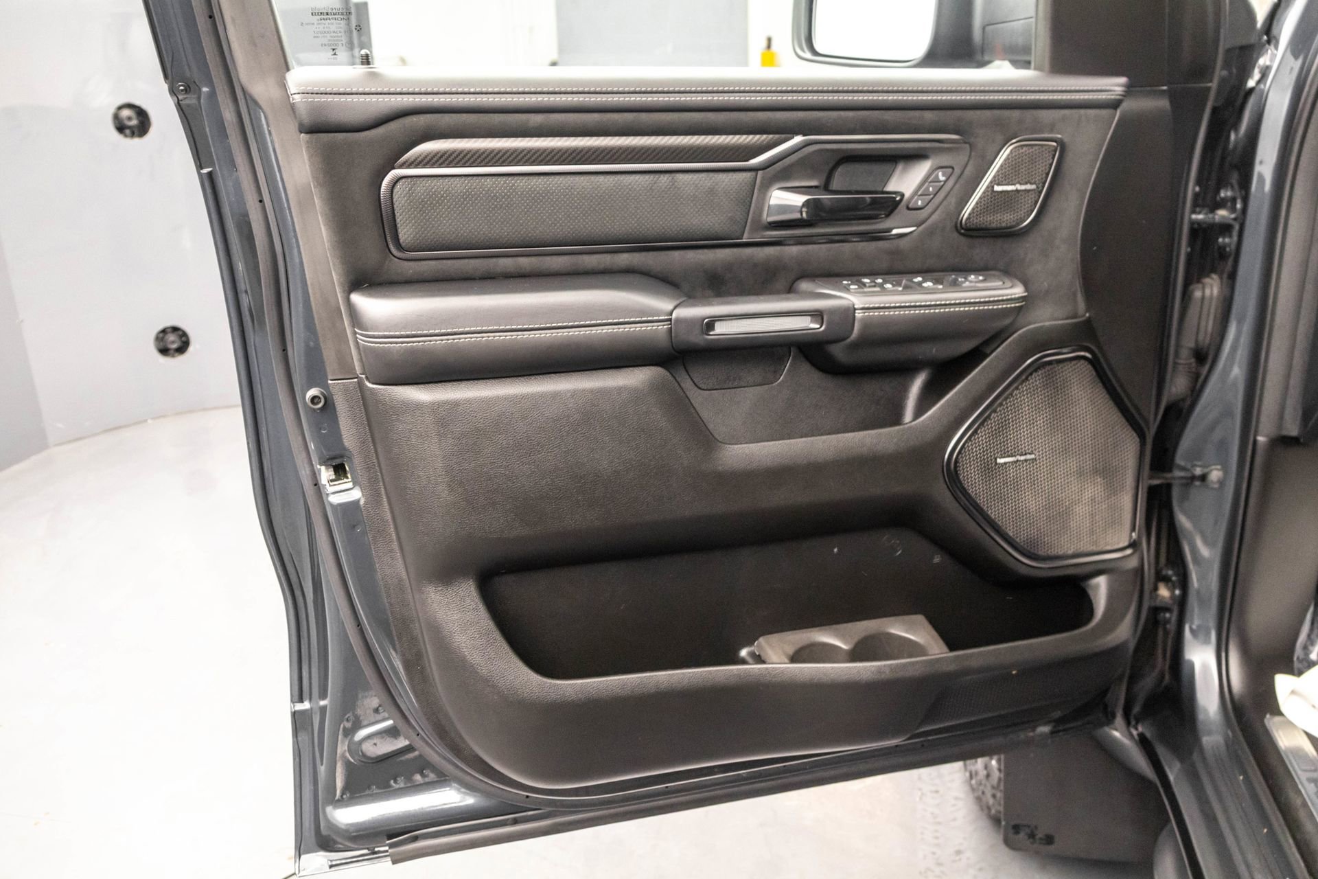 Used 2025 RAM 1500 RHO w/ RHO Level 1 Equipment Group AWD/4WD image 34