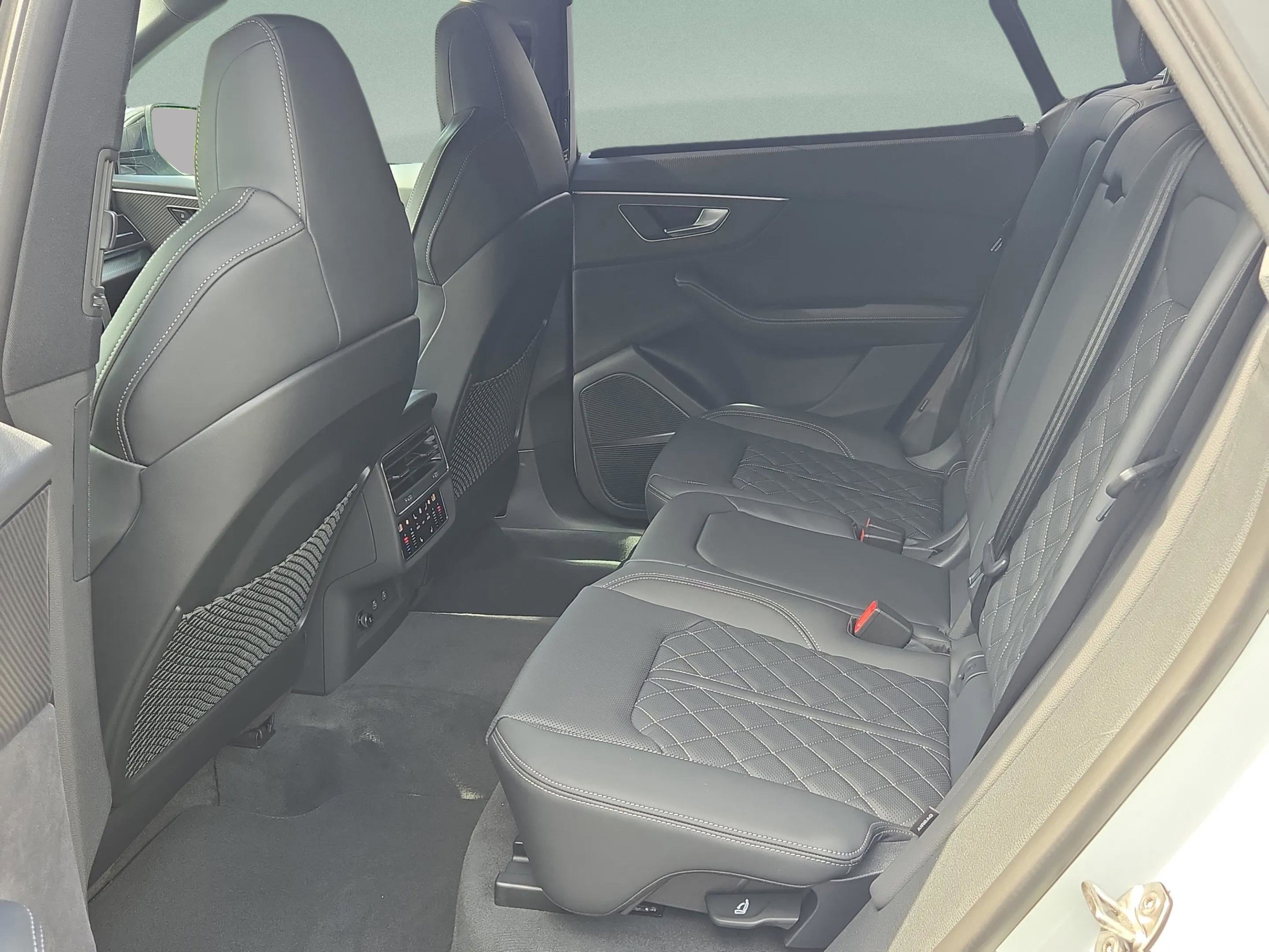 New 2025 Audi SQ8 Premium Plus image 11