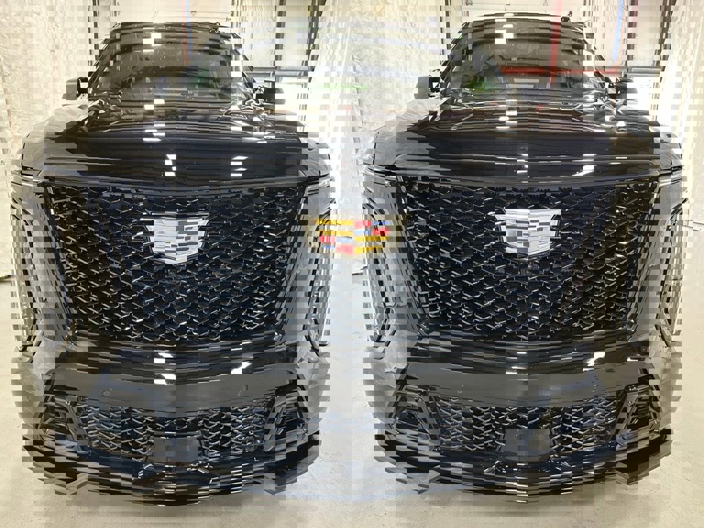 Used 2025 Cadillac Escalade V image 2