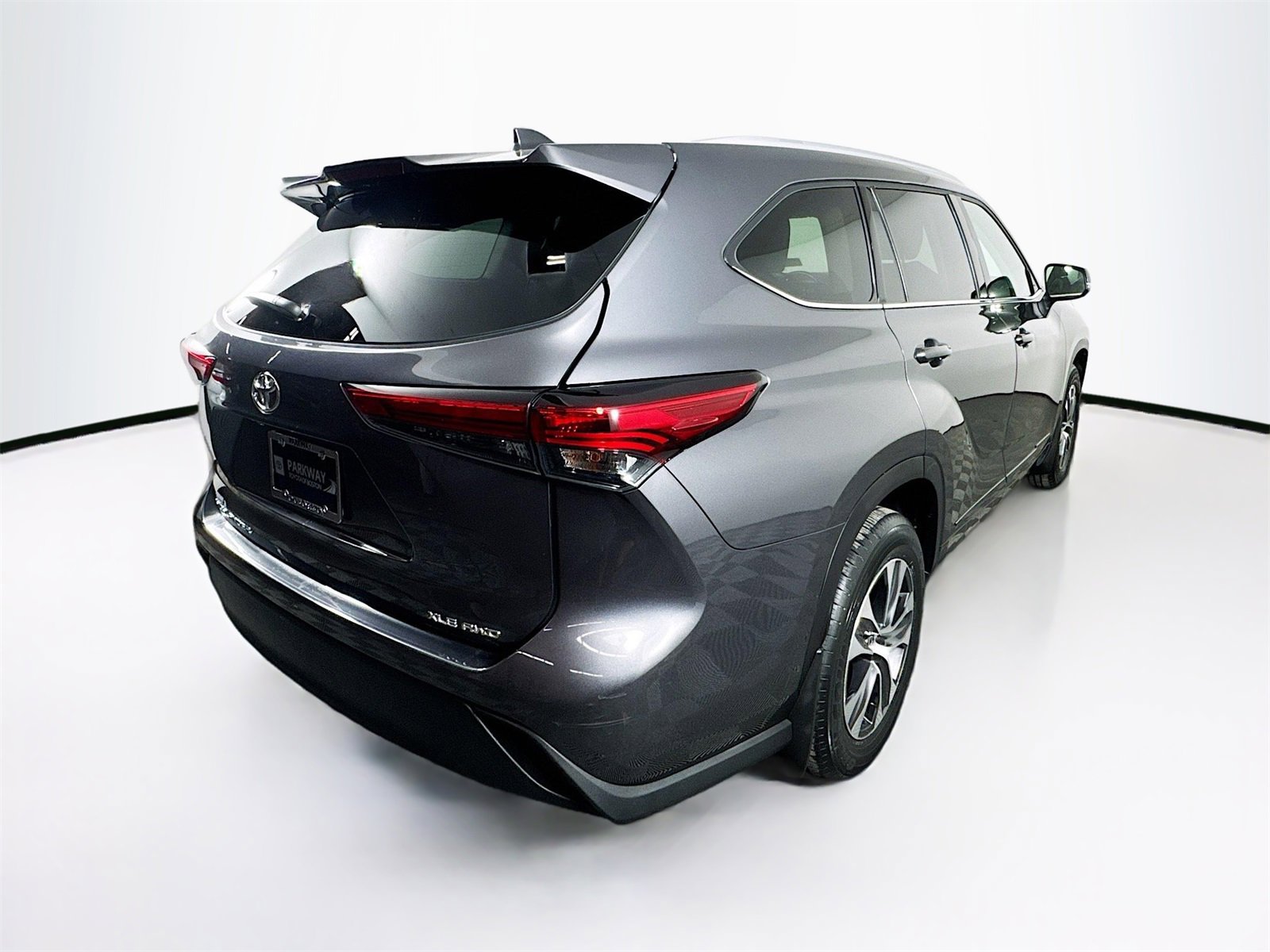 Used 2022 Toyota Highlander XLE image 21