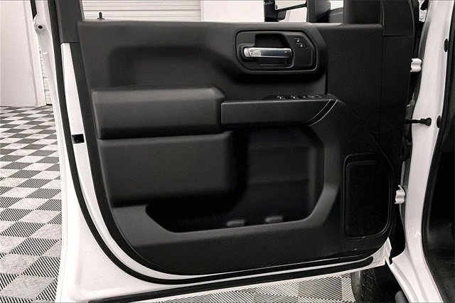 Used 2023 Chevrolet Silverado 2500 Custom image 17