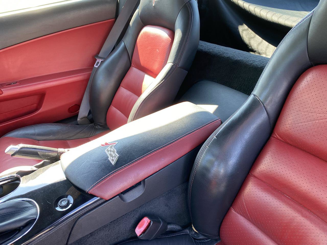 Used 2009 Chevrolet Corvette Coupe w/ Preferred Equipment Group RWD image 26