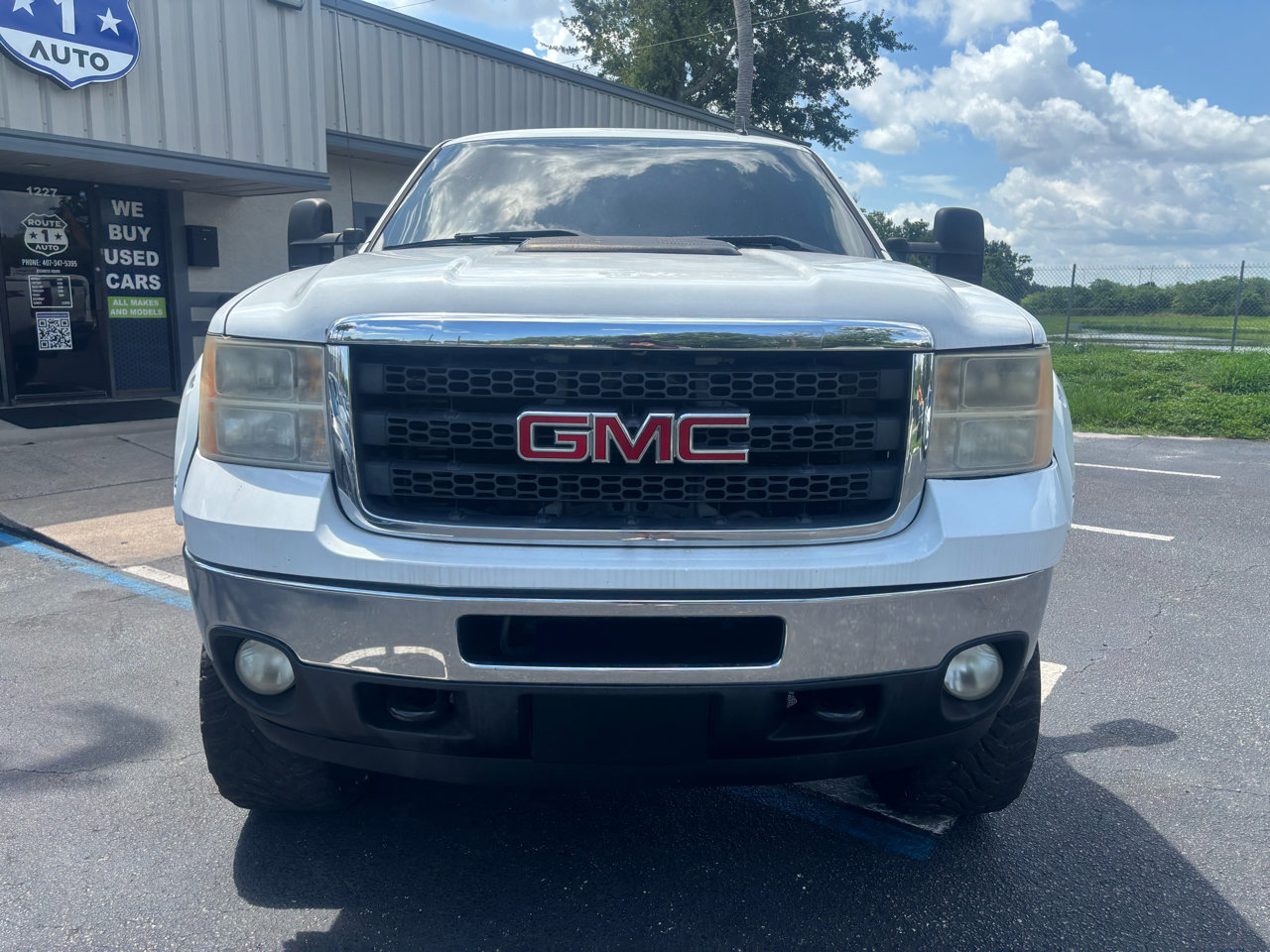 Used 2012 GMC Sierra 2500 SLE w/ SLE Preferred Package image 2