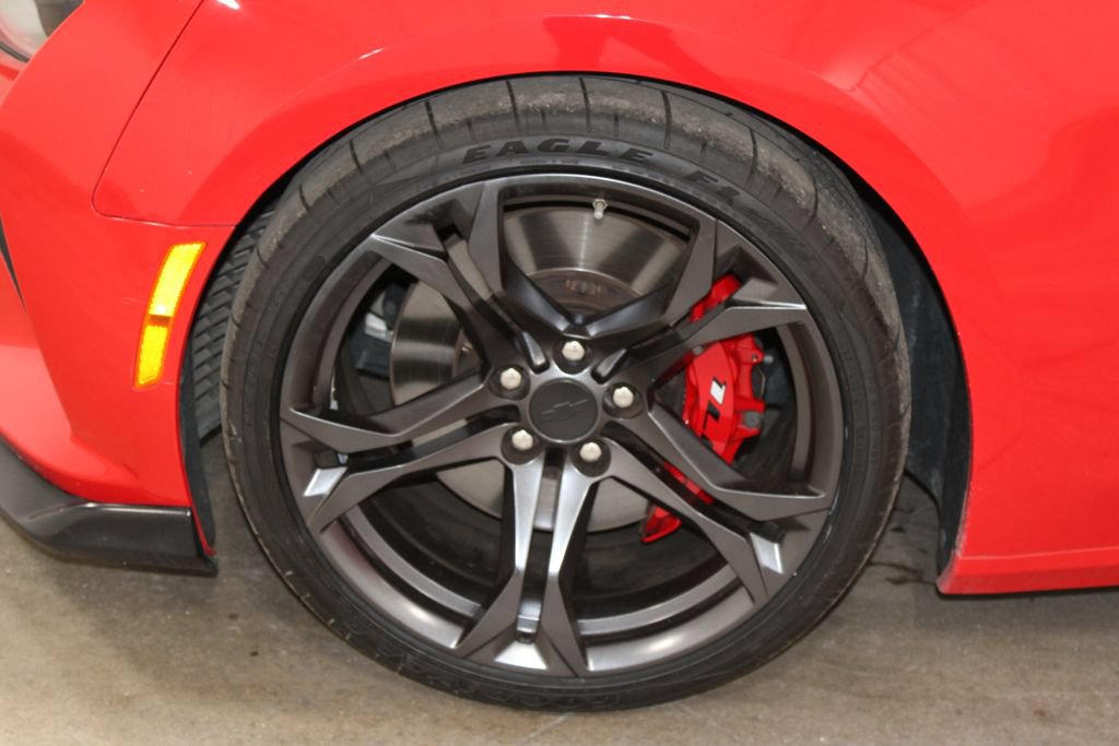 Used 2018 Chevrolet Camaro SS RWD image 47
