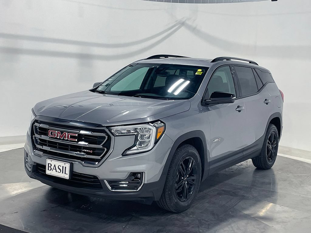 Used 2024 GMC Terrain AT4 AWD/4WD image 8