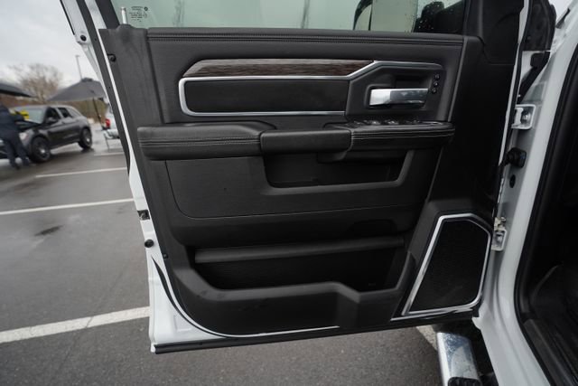 Used 2020 RAM 3500 Laramie image 14