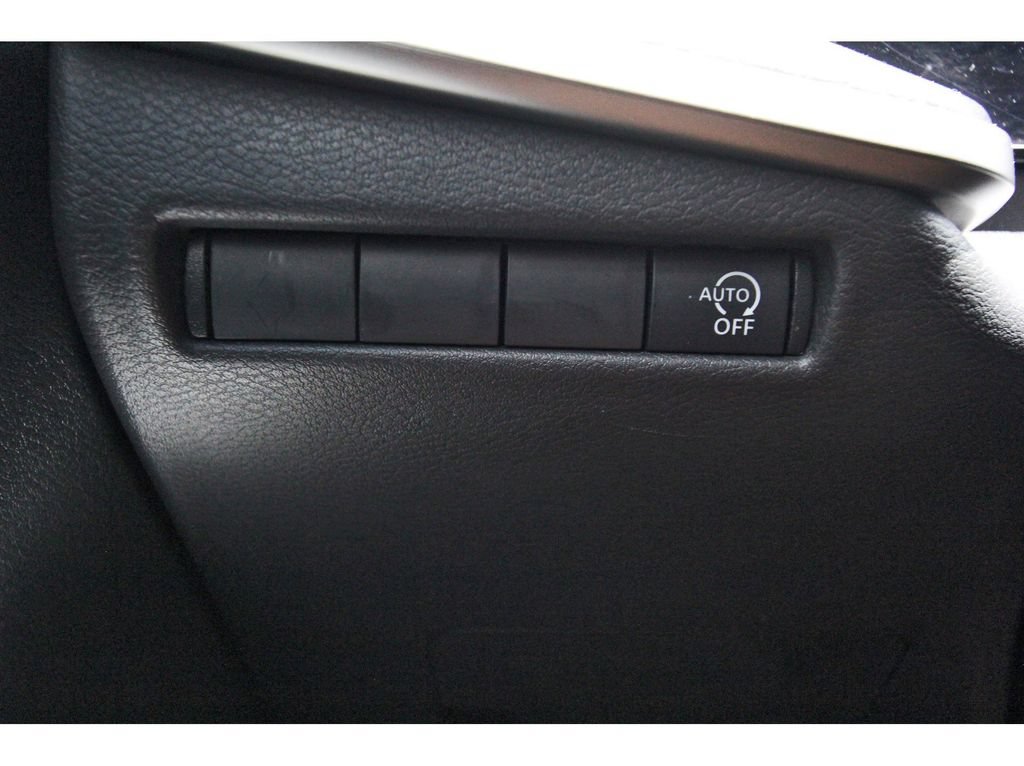 Used 2025 Nissan Kicks S w/ Charging Package FWD image 13
