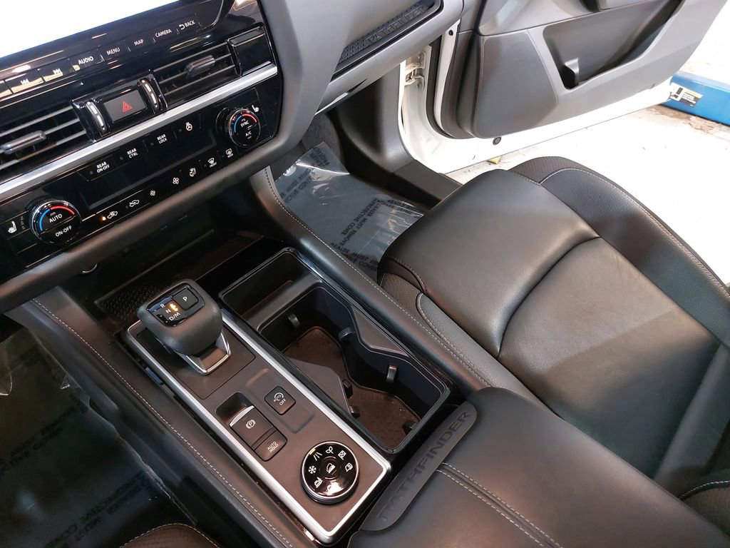 Used 2023 Nissan Pathfinder SL w/ SL Premium Package image 26