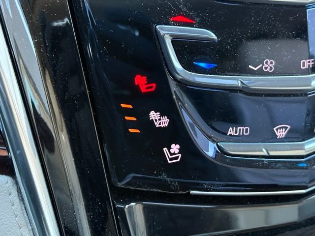 Used 2015 Cadillac Escalade Luxury image 21