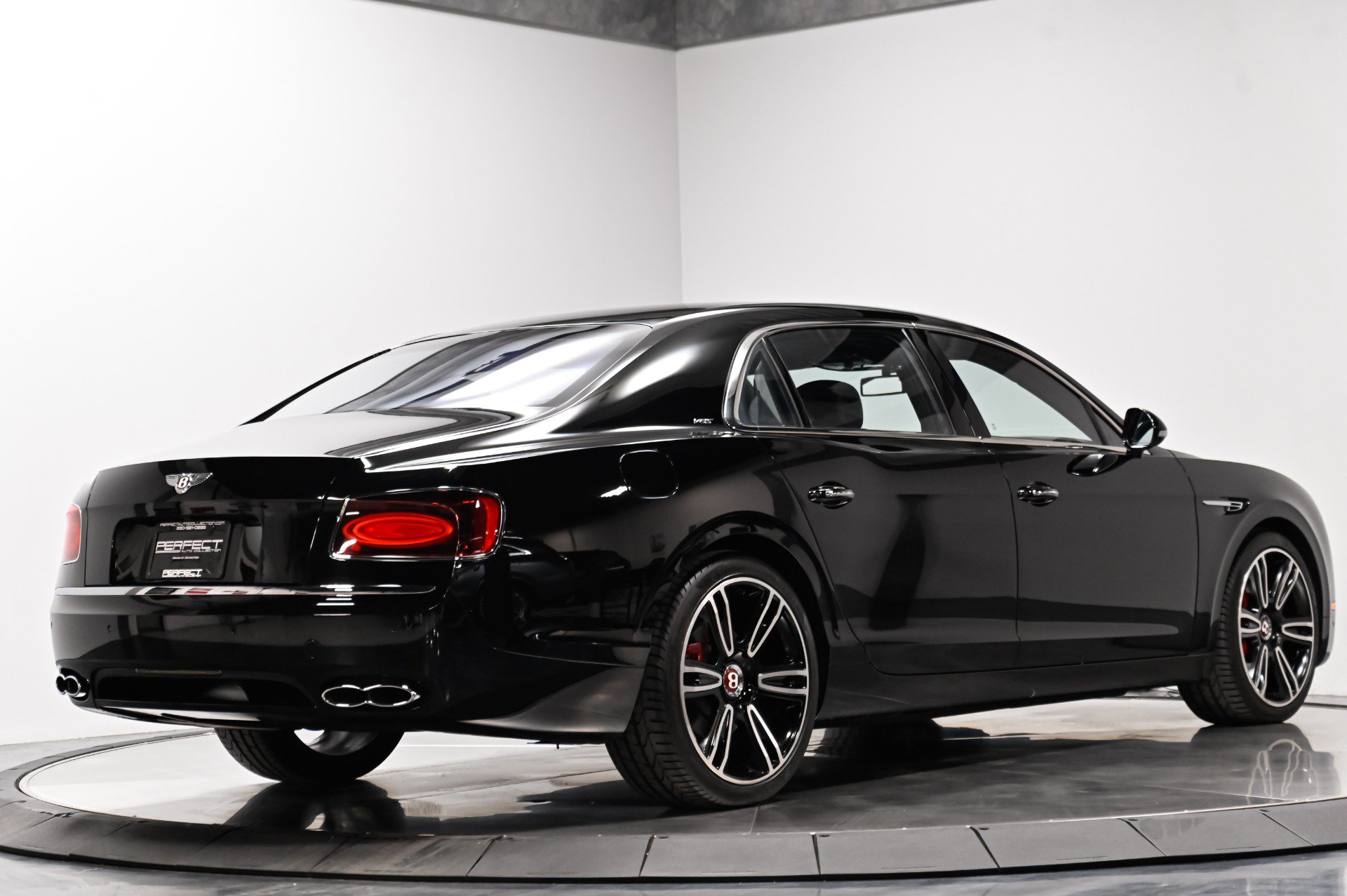 Used 2017 Bentley Flying Spur S V8 AWD/4WD image 24