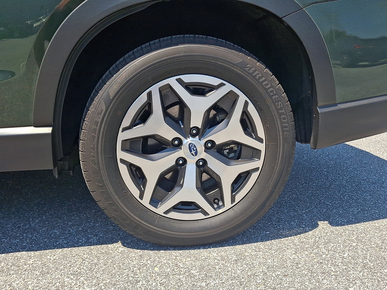Certified 2024 Subaru Forester Premium AWD/4WD image 9