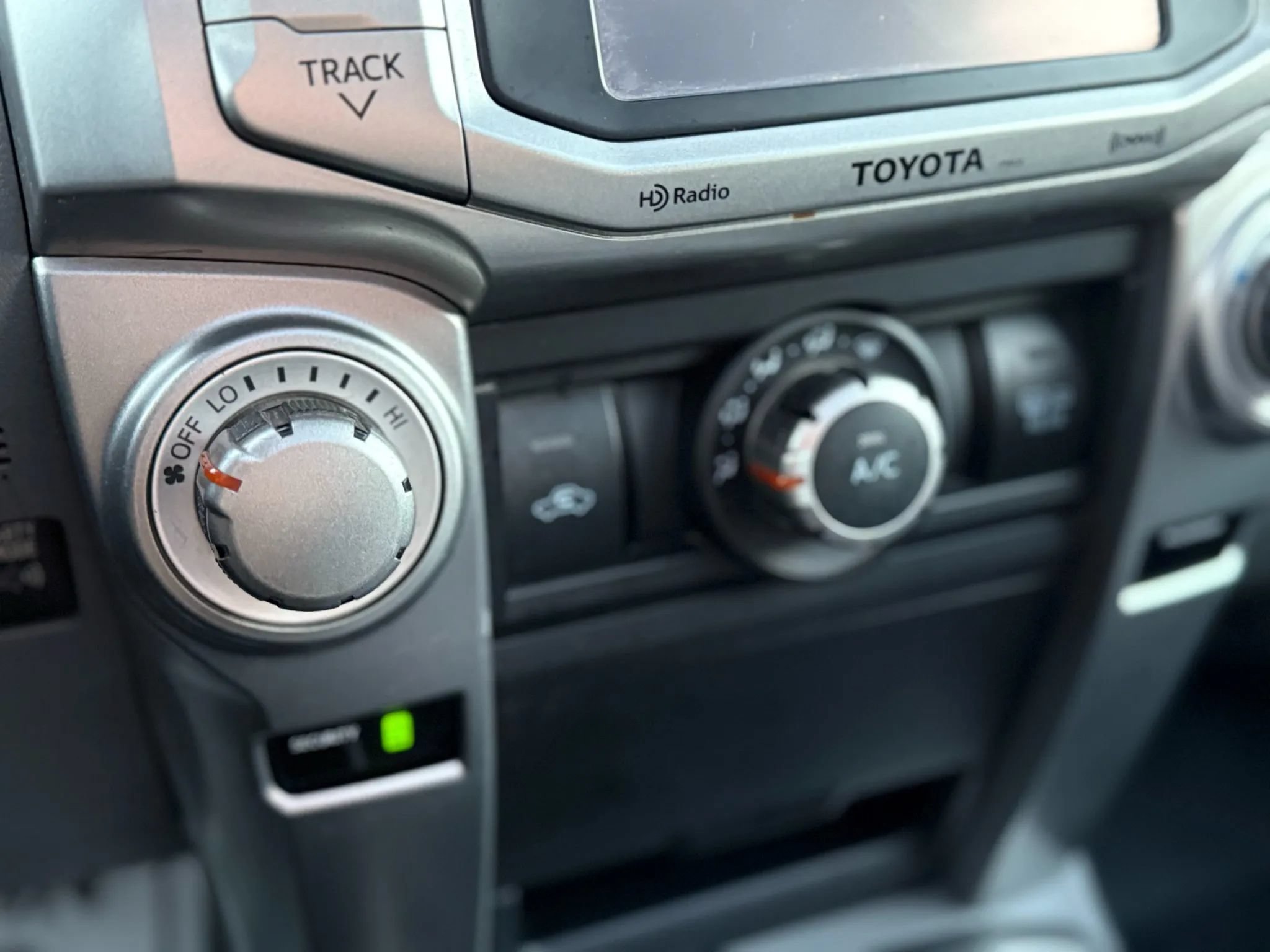 Used 2012 Toyota 4Runner SR5 w/ Premium Pkg AWD/4WD image 39