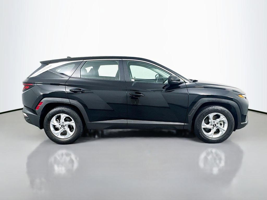 Used 2023 Hyundai Tucson SE FWD image 4
