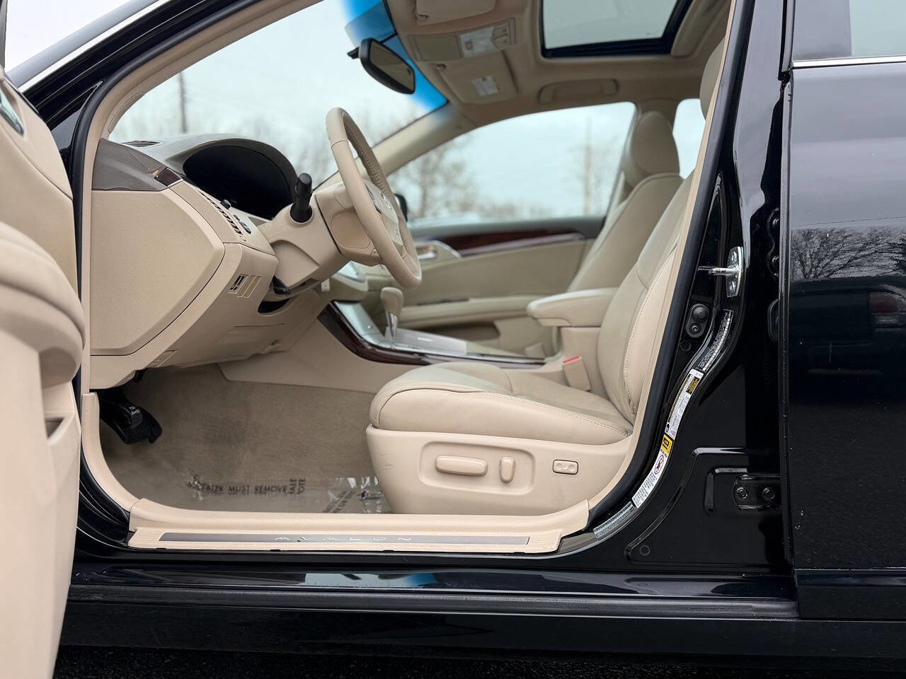 Used 2008 Toyota Avalon XLS image 50