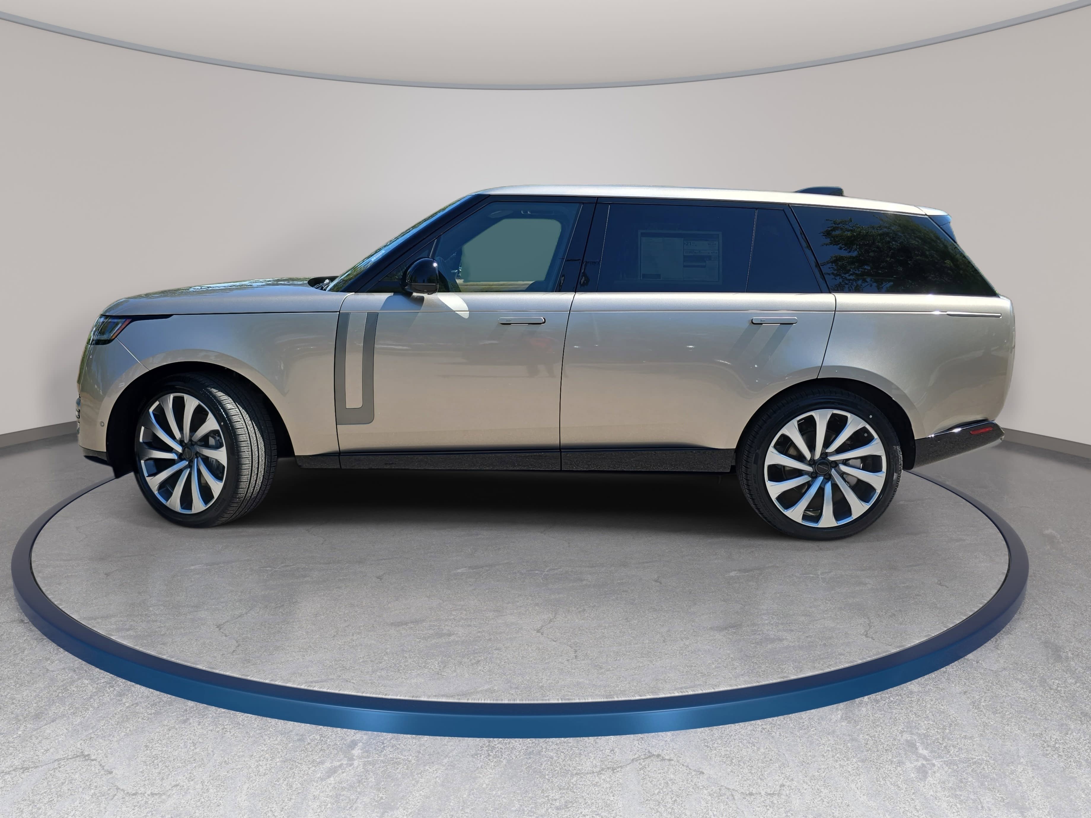 New 2026 Land Rover Range Rover Long Wheelbase SE AWD/4WD image 8