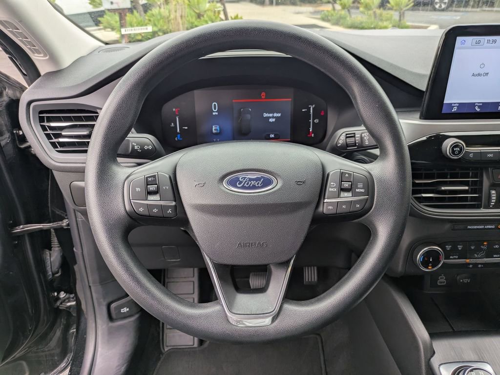 Used 2025 Ford Escape Active AWD/4WD image 18