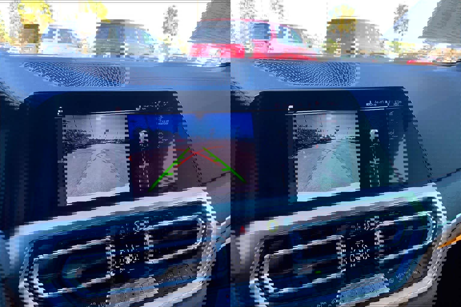 Used 2021 BMW M440i Convertible w/ Premium Package image 25