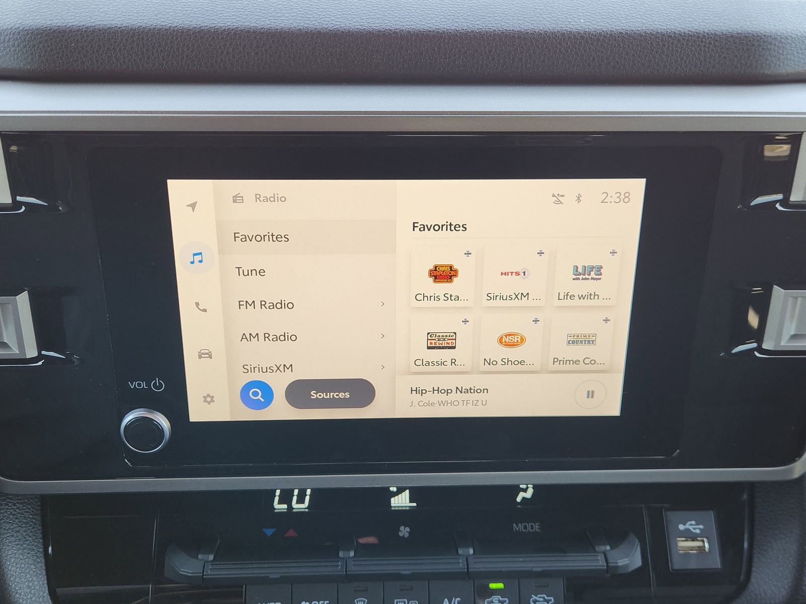 Used 2025 Toyota Tundra SR5 AWD/4WD image 18