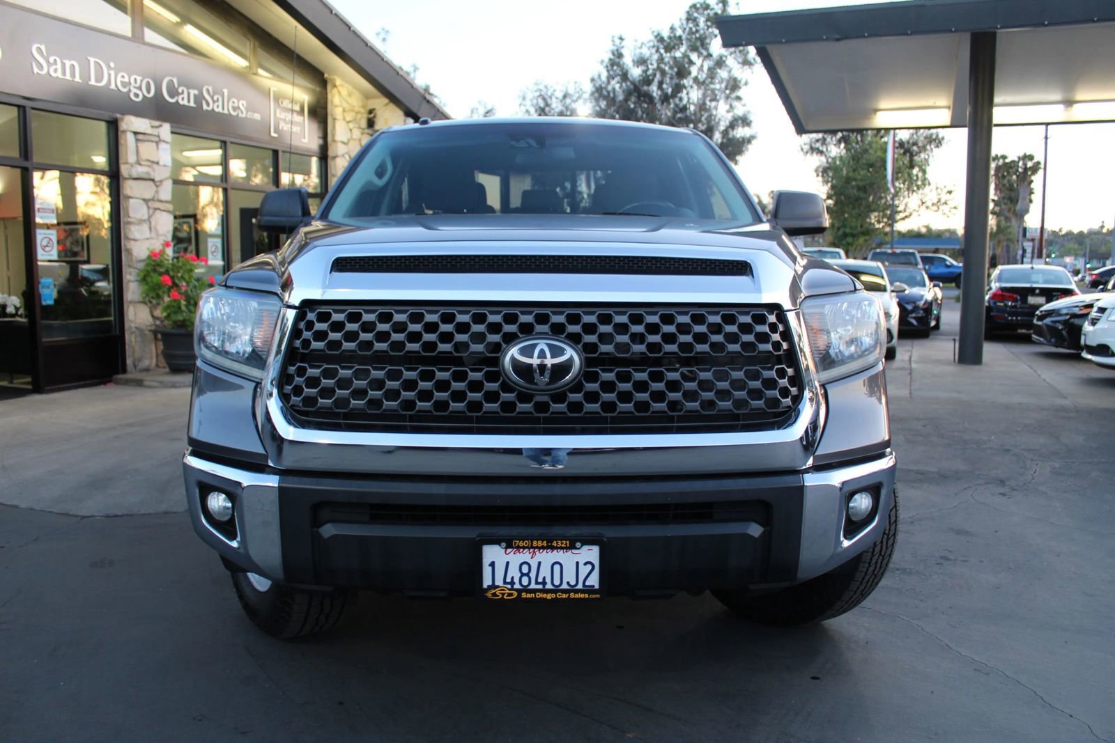 Used 2018 Toyota Tundra SR5 RWD image 8