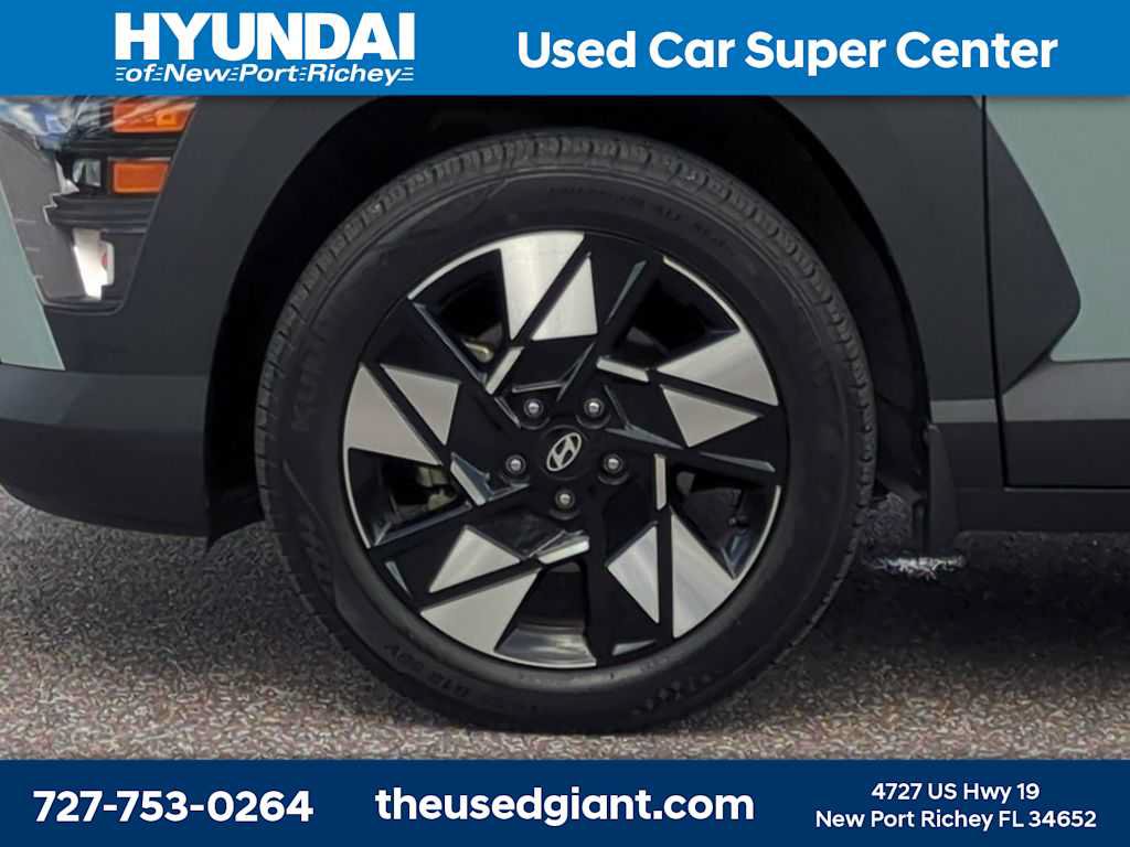 Certified 2024 Hyundai Kona SEL FWD image 10