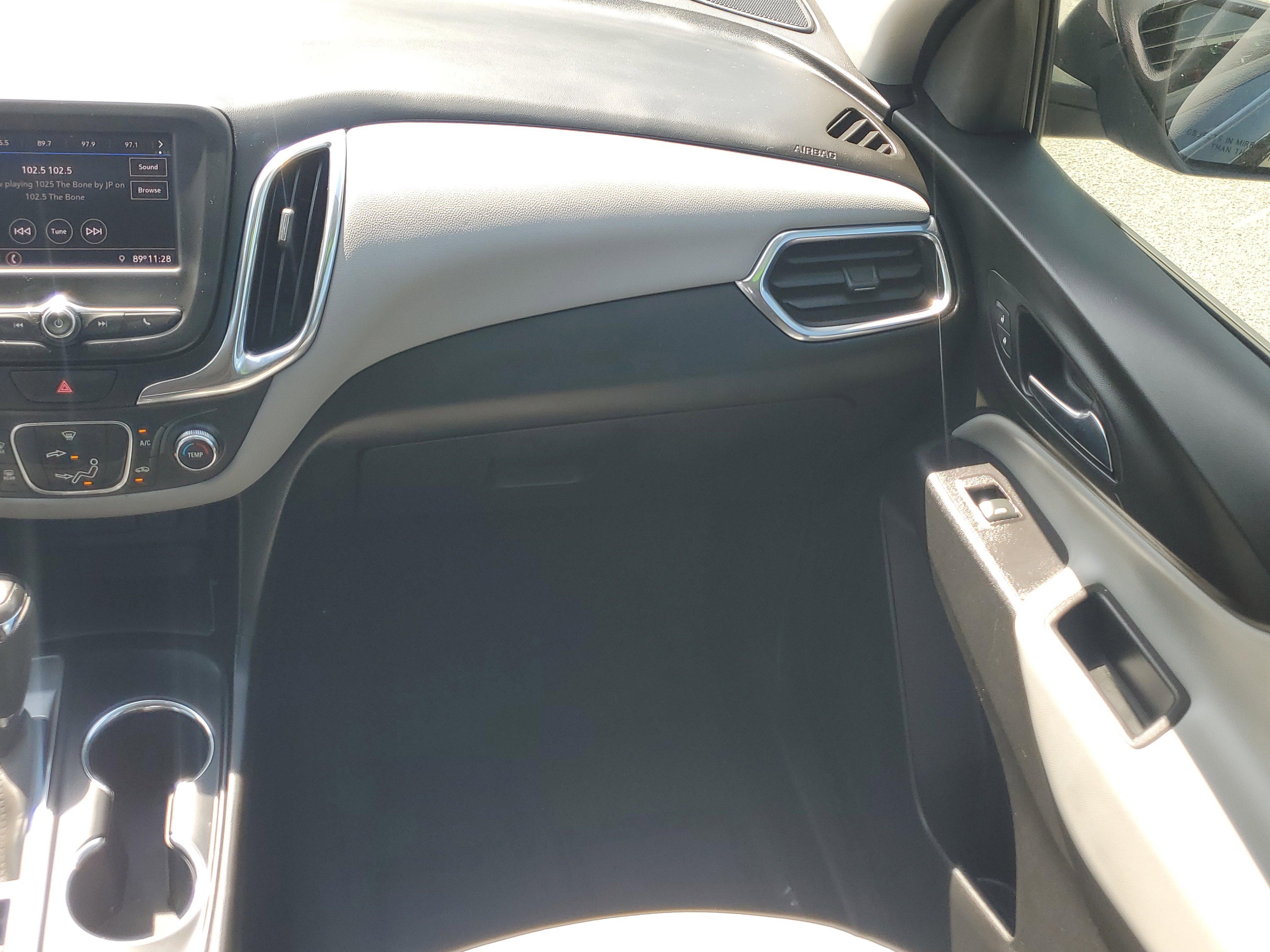 Used 2020 Chevrolet Equinox LS w/ LS Convenience Package image 16