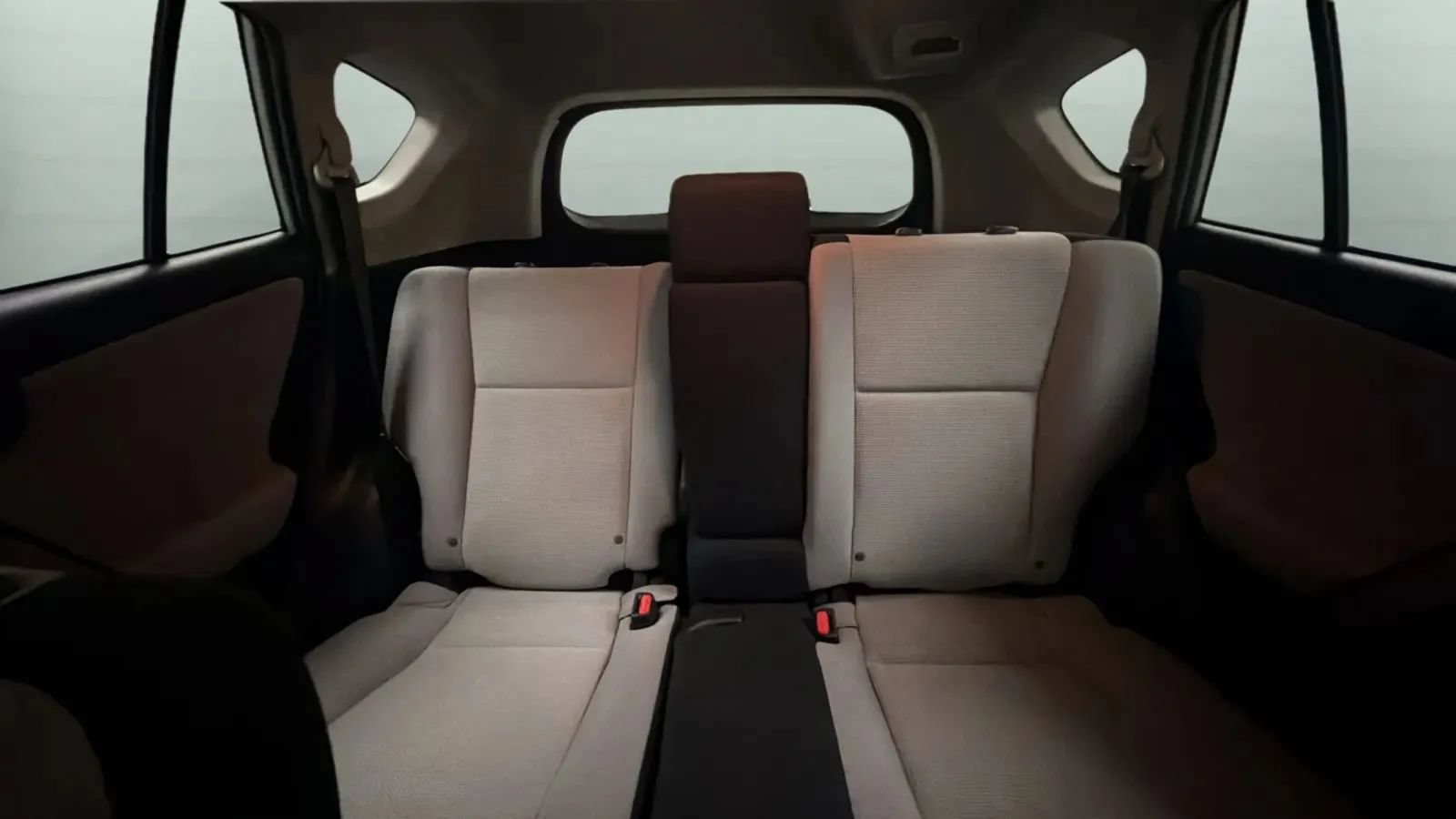 Used 2018 Toyota RAV4 XLE FWD image 20