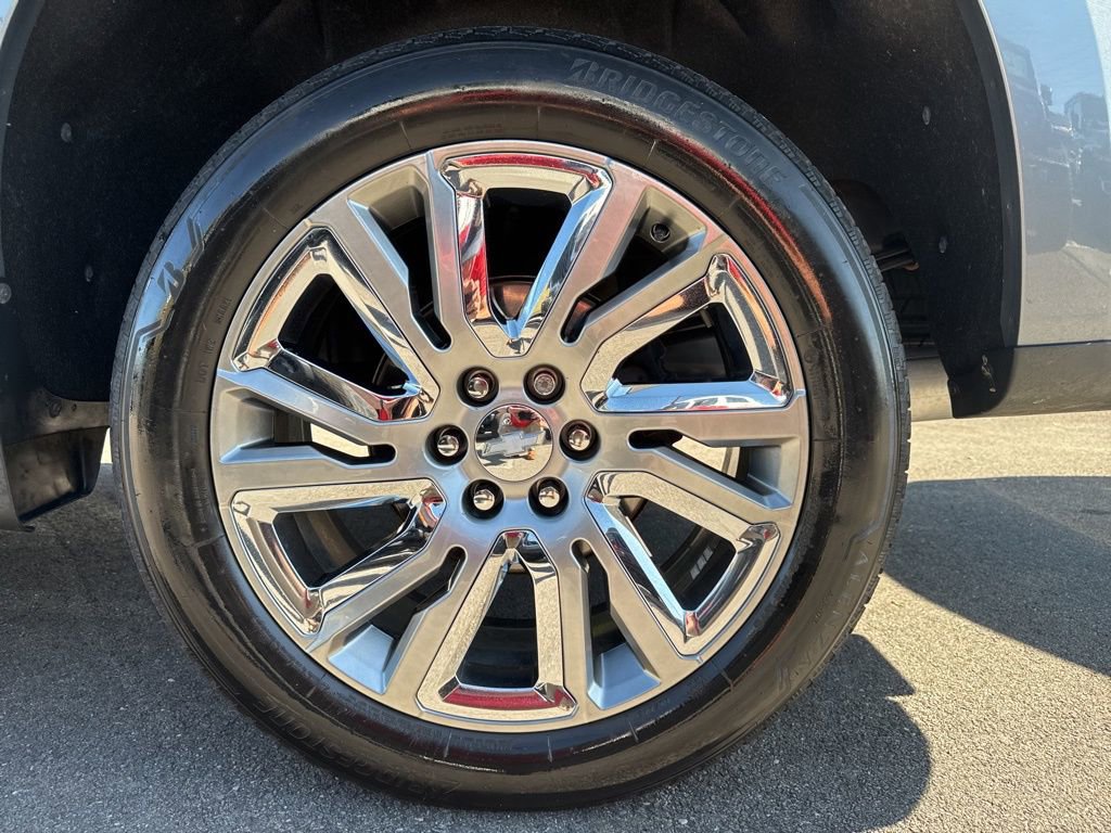 Used 2019 Chevrolet Silverado 1500 High Country w/ High Country Premium Package image 14